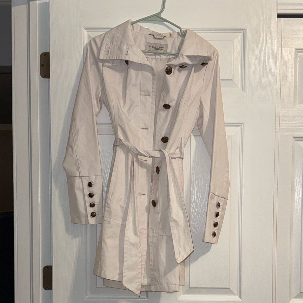 Women's White Vintage Trench Coat